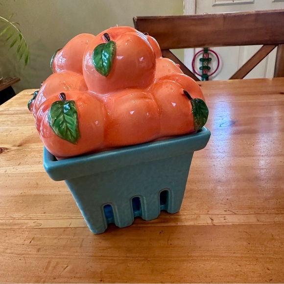 HomeWorx Farm stand Peach Basket Ceramic home decor - Picture 2 of 7